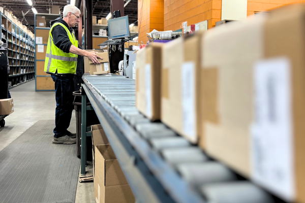 PSSC manager taking care of shipping an order